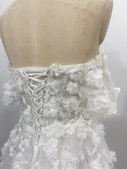 3D Lace Wedding Dress Off Shoulder Sweetheart Floral Tulle Court Train
