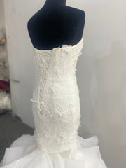 Ruffled Mermaid Wedding Dress Strapless 3D Floral Lace Organza Skirt Corset Back