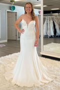 White Plunge V Spaghetti Straps Sleeveless Long Wedding Dress