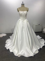 Strapless Satin Wedding Dress Ball Gown Lace Appliqued Bodice Pleated Chapel