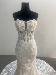 Strapless Mermaid Wedding Dress 3D Floral Lace Corset Court Train