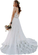 Богемное кружевное свадебное платье с v-образным вырезом на бретельках и шнуровкой