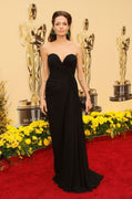 Анджелина Джоли шифоновое черное платье без бретелек знаменитостей на красной дорожке Оскара 2009
