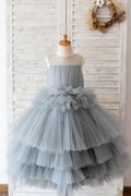 Vestido de fiesta Tul gris plateado Cuello escarpado Cupcake Longitud del té Vestido de niña de las flores de la boda