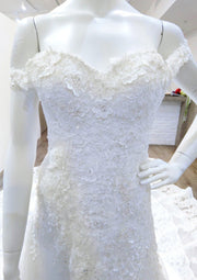 Beading Off Shoulder Sweetheart Cathedral Lace Wedding Dress
