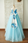 Vestido de noiva floral estampado azul tule de cetim com decote nas costas, laço