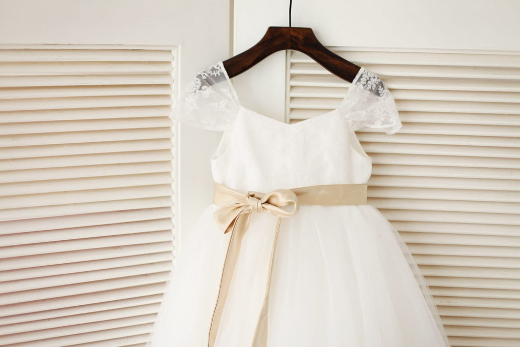 Cap Sleeves Ivory Lace Tulle Flower Girl Dress with 