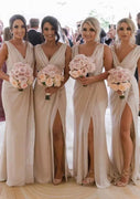 Шифоновое платье подружки невесты без рукавов с воротником-колонной и воротником-капюшоном длиной до пола