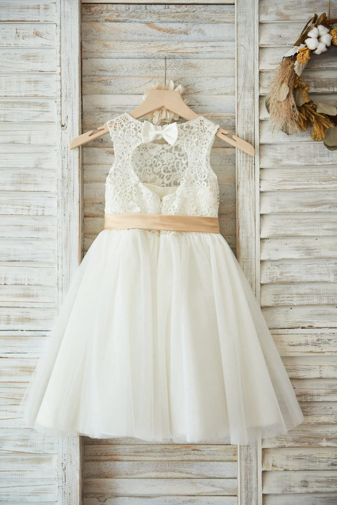 Ivory Lace Tulle Wedding Flower Girl Dress with Keyhole Back