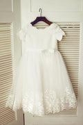 Vestido de niña de flores de boda de manga corta de tul de encaje de satén marfil