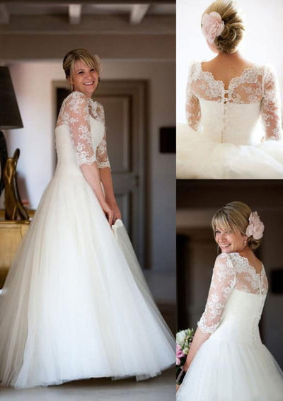 Ivory Tulle Wedding Dress Ball Gown Half Sleeve Lace Buttons
