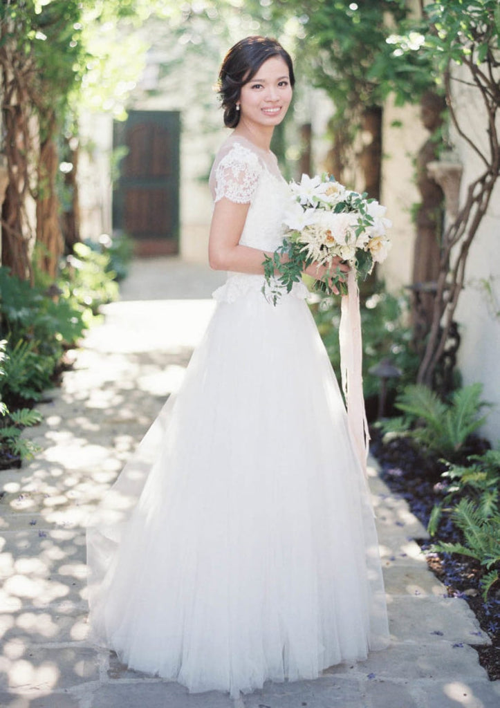 Tulle Wedding Dress Princess Illusion Neck Lace Keyhole 