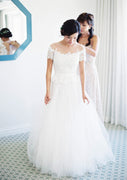 Lace Tulle Princess Wedding Bridal Dress Illusion Neck Keyhole Off-shoulder