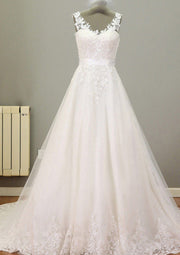 A-line V Neck Sleeveless Illusion Lace Tulle Wedding Dress 