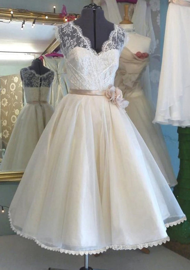 A-line Sleeveless Lace V Neck Tea-Length Tulle Wedding Dress