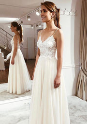 A-line Straps V Neck Sleeveless Long Tulle Wedding Dress 