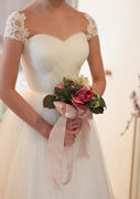 Vestido de noiva evasê/Princesa Sweetheart Court de tule, faixa de renda