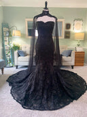 Vestido de novia negro 3 en 1 de encaje de sirena, velo tipo capa, mangas extraíbles
