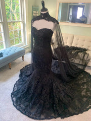 Mermaid Lace 3 in 1 Black Wedding Dress Cape Veil Removable