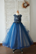 ネイビー ブルー チュール オーガンザ V バック ウェディング フラワー ガール ドレス、ビーズ