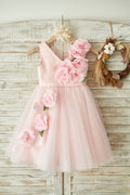 Розовое атласное тюлевое платье с V-образным вырезом для свадебной вечеринки для девочек-цветочниц