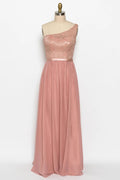 Длинное платье подружки невесты из кружевного шифона на одно плечо персиково-розового цвета