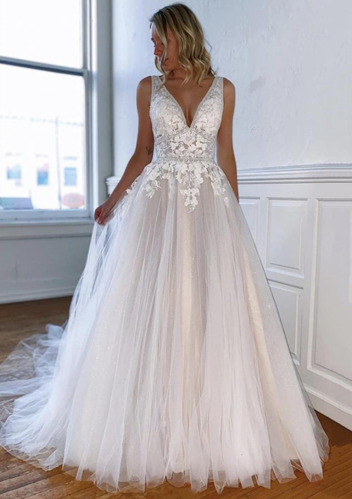 Princess V Neck Sleeveless Organza Lace Open Back Wedding Dress