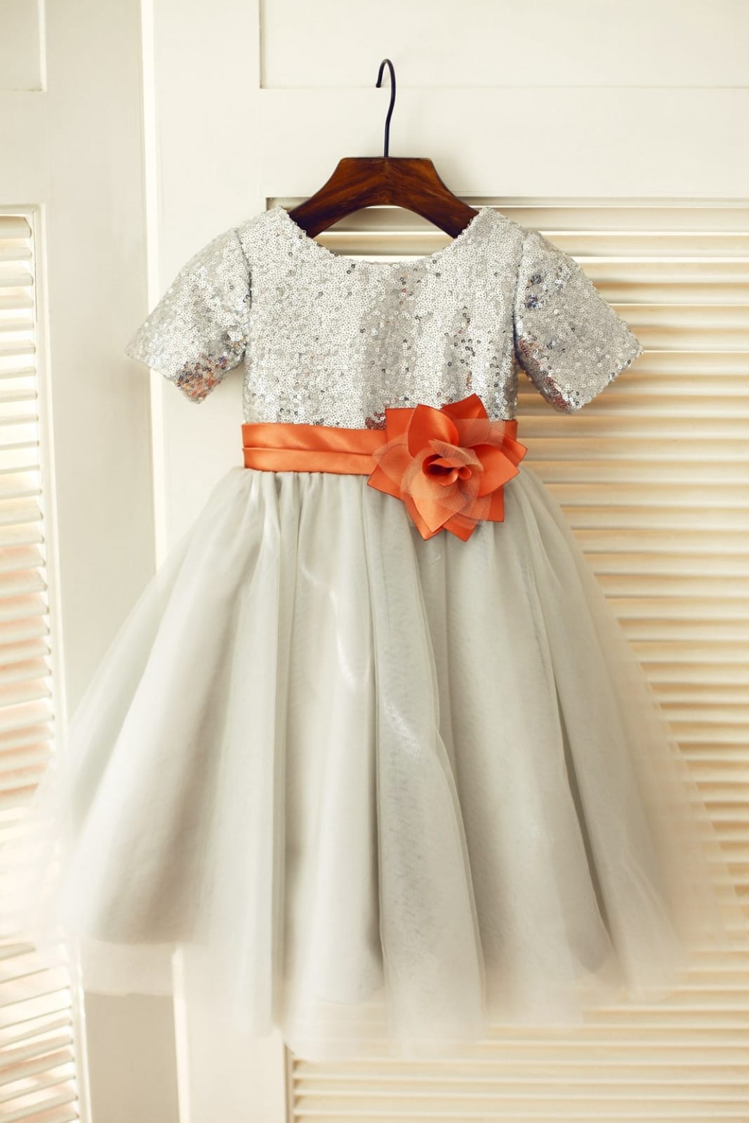 Short Sleeves Silver Sequin Gray Tulle Wedding Flower Girl Dress 9T
