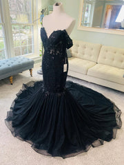 Off Shoulder Corset Black Lace Tulle Court Mermaid Wedding