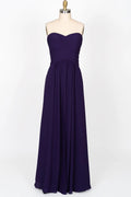 Длинное шифоновое фиолетовое платье подружки невесты без бретелек с открытой спиной и сердечком