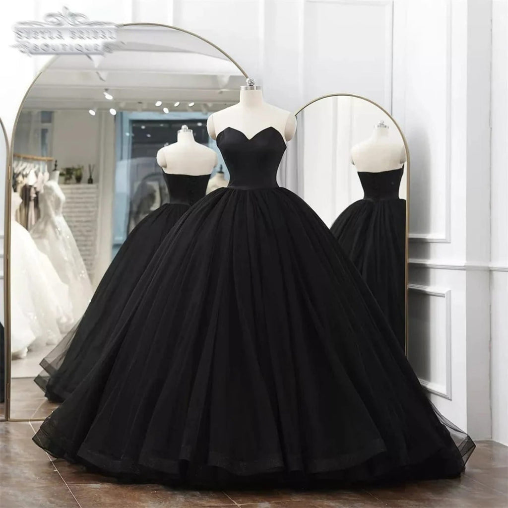 Strapless Sweetheart Black Satin Tulle Court Ball Gown 