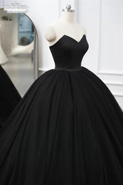 Strapless Sweetheart Black Satin Tulle Court Ball Gown 