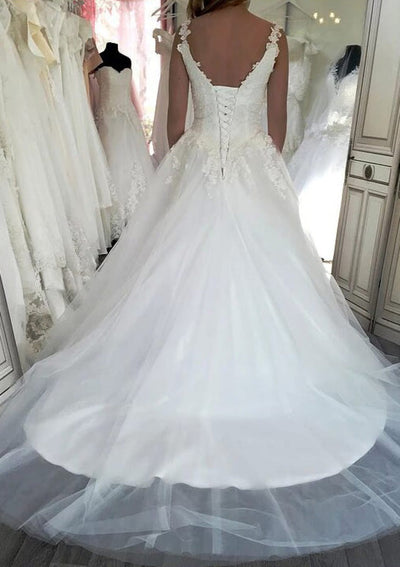 Sweetheart Strap A-line Tulle Floor Length Wedding Dress 