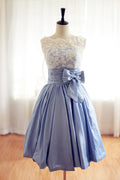 Vintage ivoire dentelle bleu taffetas robe de mariée / robe de demoiselle d’honneur au genou courte longueur